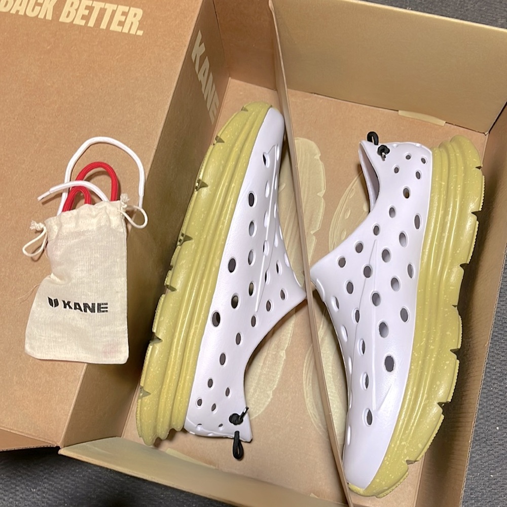 New Kane shoes US M13 width
